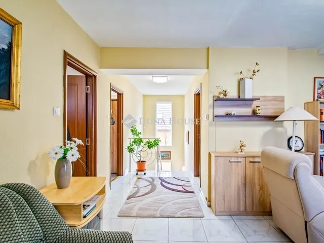 Eladó ház Budapest XVIII. kerület, Ganztelep 176 nm