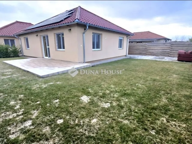 Eladó ház Halásztelek 90 nm