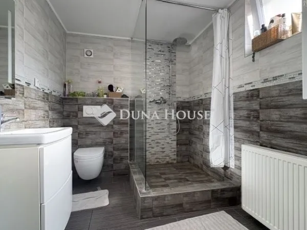 Eladó ház Gyál 177 nm