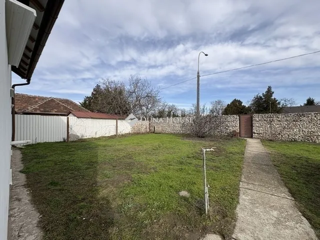 Eladó ház Gyál 177 nm