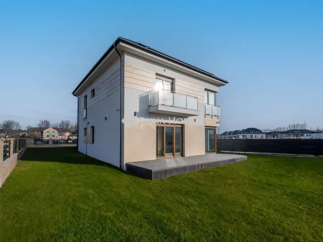 Eladó ház Budapest XXIII. kerület, Soroksár-Újtelep 227 nm