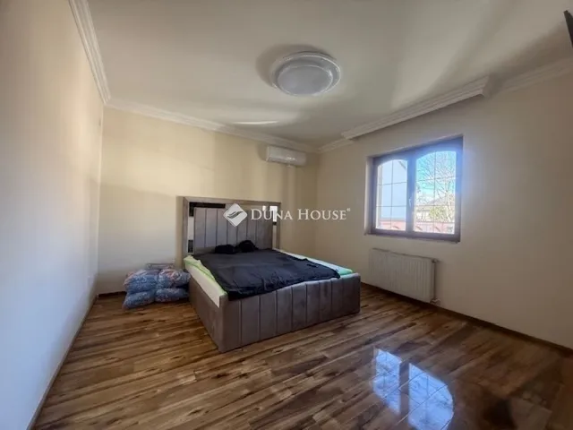 Eladó ház Budapest XX. kerület, Pacsirtatelep 160 nm