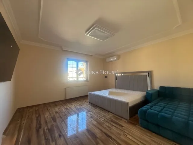 Eladó ház Budapest XX. kerület, Pacsirtatelep 160 nm