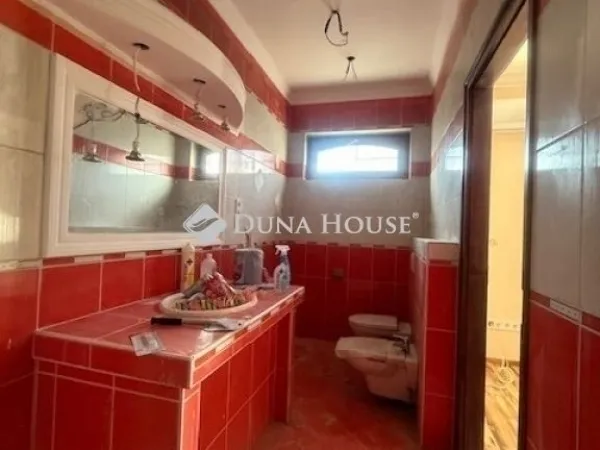 Eladó ház Budapest XX. kerület, Pacsirtatelep 160 nm