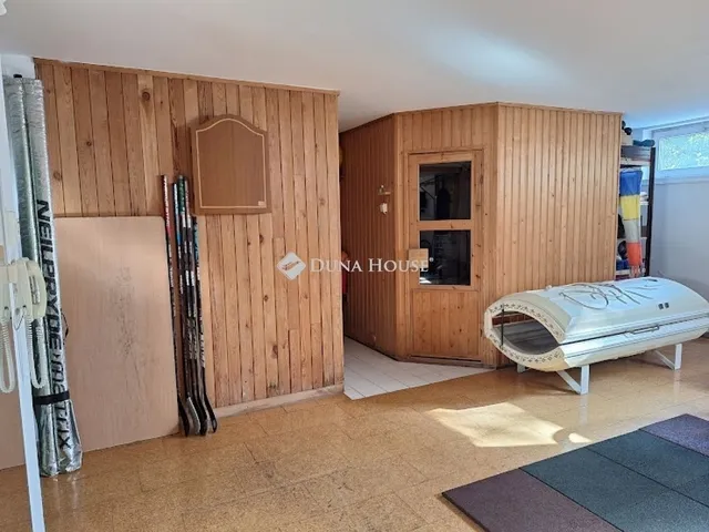 Eladó ház Budapest XVIII. kerület 300 nm