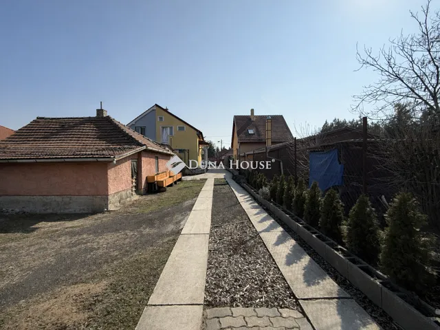 Eladó ház Felsőpakony 89 nm