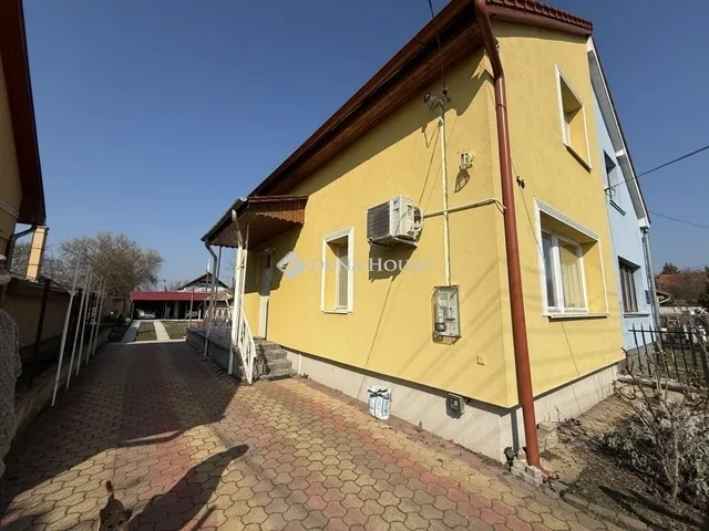 Eladó ház Felsőpakony 89 nm