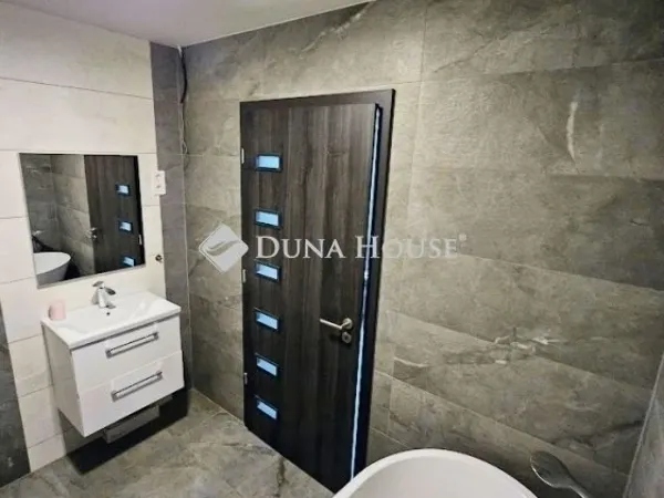 Eladó ház Szigethalom 200 nm