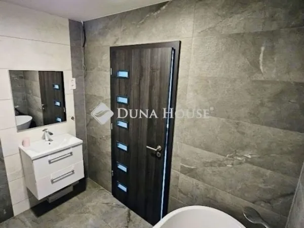 Eladó ház Szigethalom 200 nm