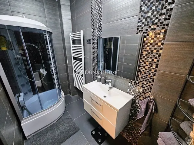 Eladó ház Szigethalom 200 nm