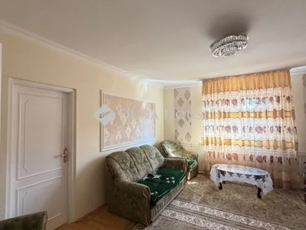 Eladó ház Vecsés 335 nm