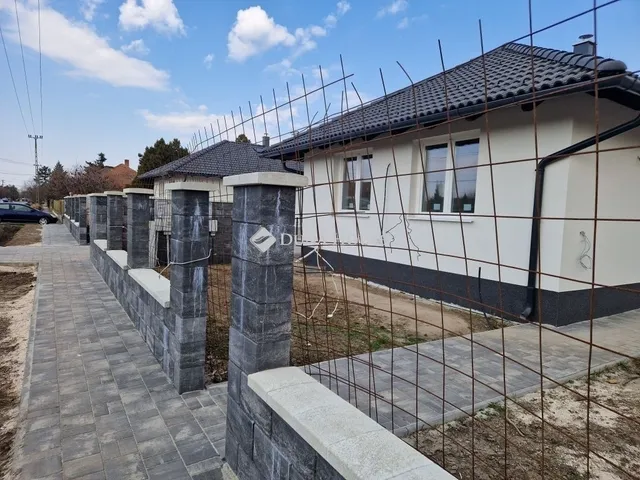 Eladó ház Üllő 95 nm