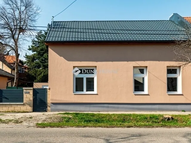 Eladó ház Budapest XVIII. kerület, Szemeretelep 70 nm