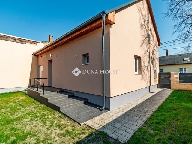 Eladó ház Budapest XVIII. kerület, Szemeretelep 70 nm