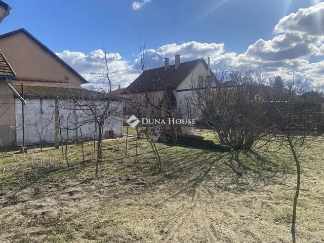 Eladó ház Monor 182 nm