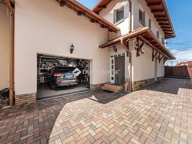 Eladó ház Budapest XVIII. kerület, Kossuth Ferenc-telep 186 nm