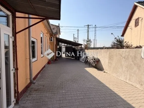 Eladó ház Vecsés 335 nm