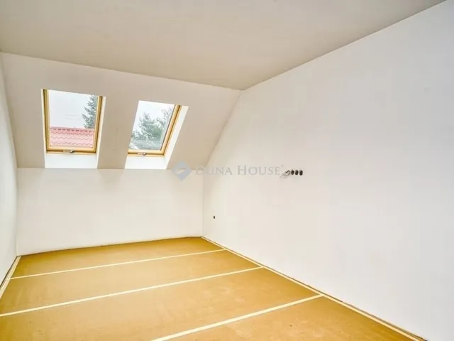 Eladó ház Budapest XVIII. kerület, Kossuth Ferenc-telep 130 nm