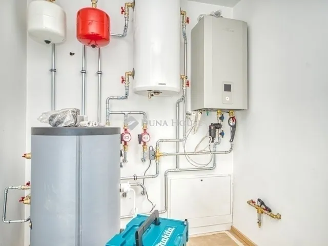 Eladó ház Budapest XVIII. kerület, Kossuth Ferenc-telep 130 nm