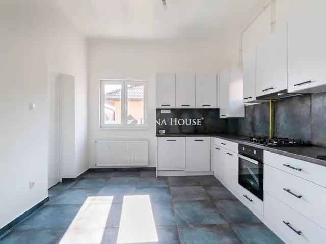 Eladó ház Budapest XVIII. kerület, Szemeretelep 70 nm