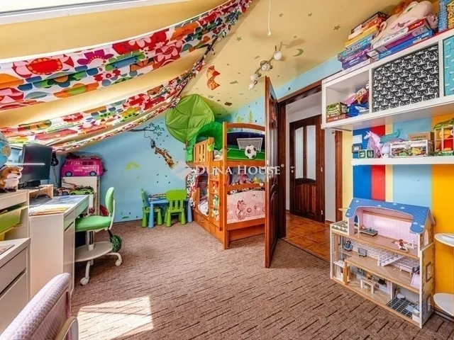 Eladó ház Budapest XVIII. kerület, Kossuth Ferenc-telep 186 nm