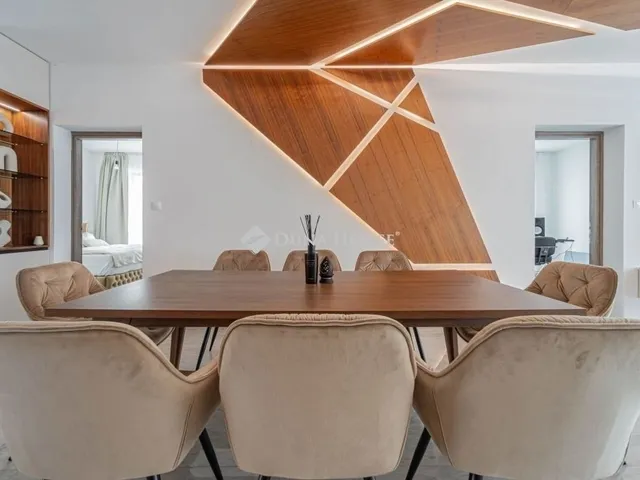 Eladó ház Budapest XVIII. kerület, Almáskert 164 nm