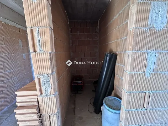 Eladó ház Budapest XVIII. kerület, Almáskert 420 nm