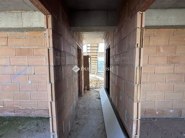 Eladó ház Budapest XVIII. kerület, Almáskert 420 nm