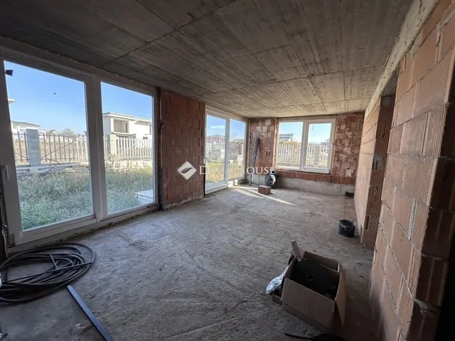 Eladó ház Budapest XVIII. kerület, Almáskert 420 nm