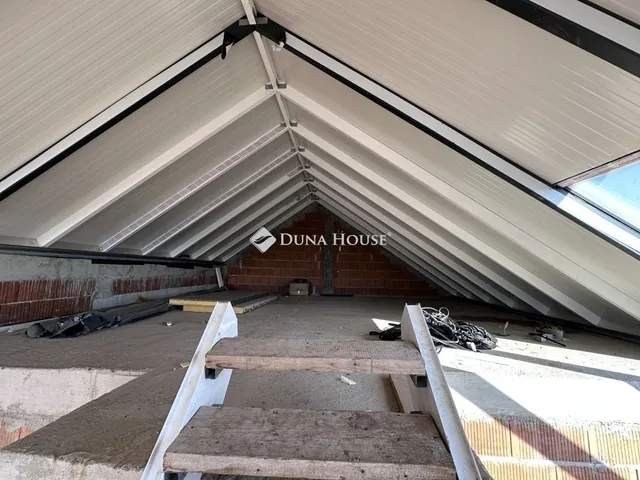 Eladó ház Budapest XVIII. kerület, Almáskert 420 nm