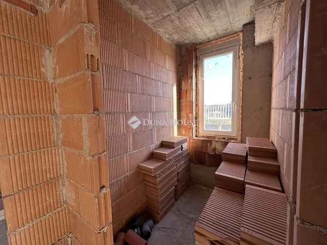 Eladó ház Budapest XVIII. kerület, Almáskert 420 nm