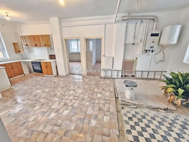 Eladó ház Budapest XVIII. kerület, Újpéteritelep 105 nm