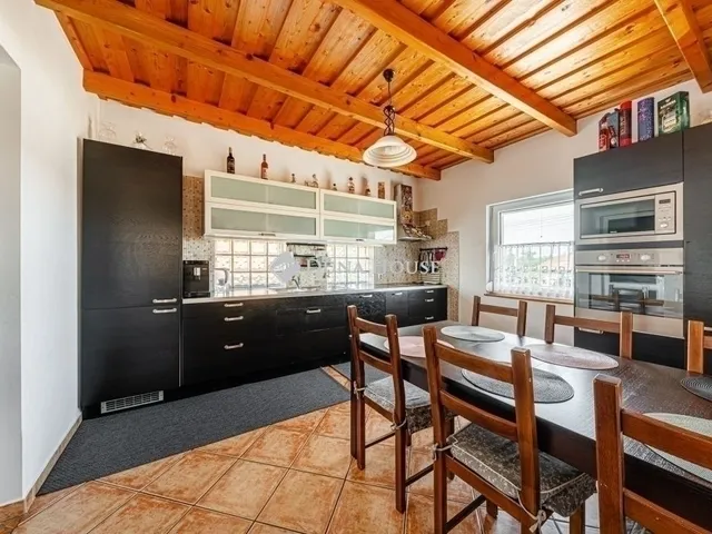 Eladó ház Budapest XVIII. kerület 186 nm