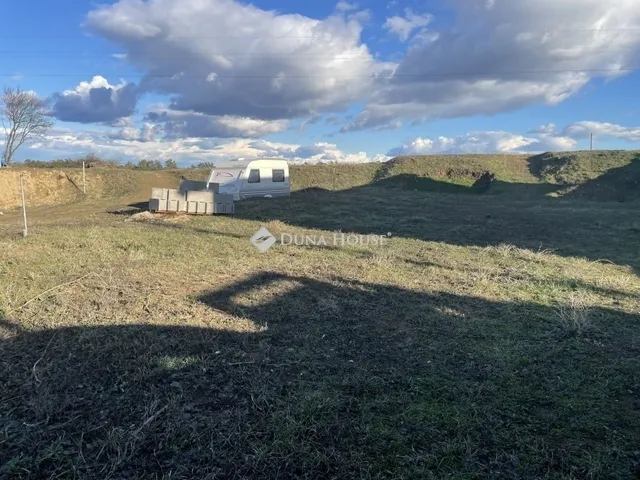 Eladó telek Gomba 769 nm