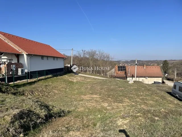 Eladó telek Gomba 769 nm