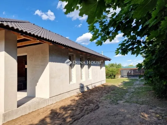 Eladó ház Szentmártonkáta 95 nm