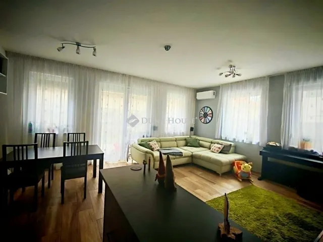 Eladó lakás Halásztelek 96 nm