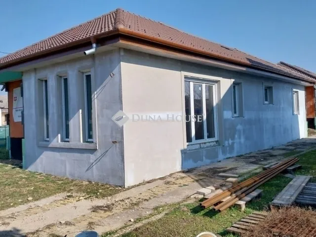 Eladó ház Nagytarcsa 106 nm