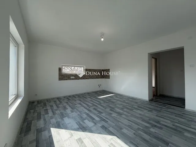 Eladó lakás Vecsés 76 nm