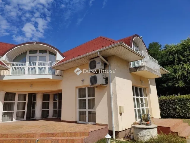 Eladó ház Budapest XVIII. kerület 280 nm