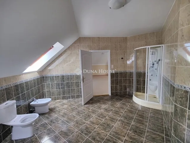 Eladó ház Budapest XVIII. kerület 280 nm