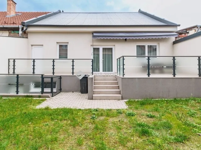 Eladó ház Budapest X. kerület, Óhegy 123 nm