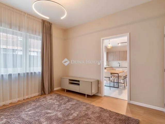 Eladó ház Budapest X. kerület, Óhegy 123 nm