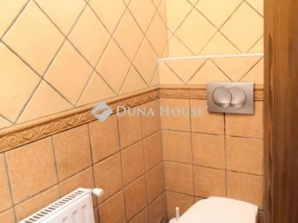 Eladó ház Vecsés 145 nm