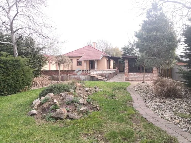 Eladó ház Vecsés 145 nm