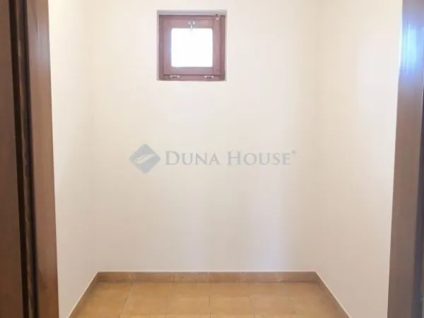 Eladó ház Vecsés 145 nm