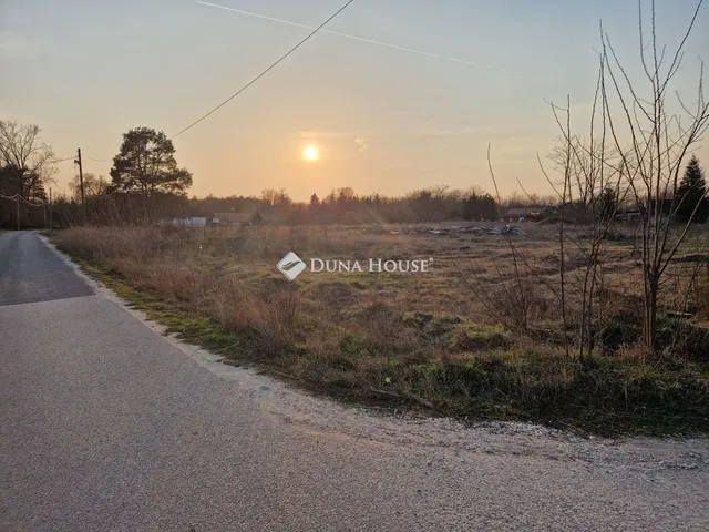 Eladó telek Nyáregyháza 5323 nm