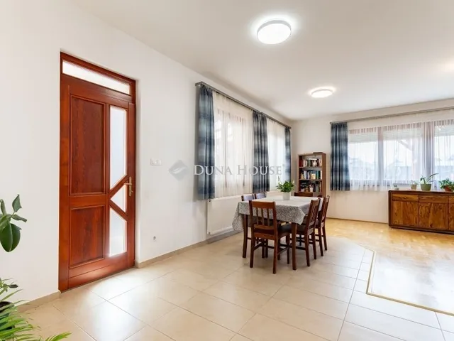 Eladó ház Budapest XVIII. kerület, Újpéteritelep 120 nm