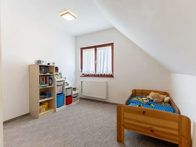 Eladó ház Budapest XVIII. kerület, Újpéteritelep 120 nm