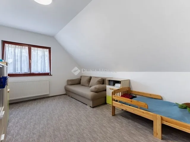 Eladó ház Budapest XVIII. kerület, Újpéteritelep 120 nm